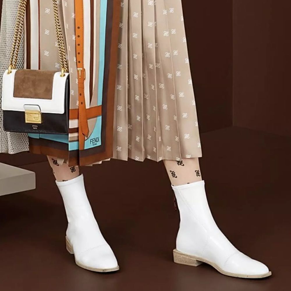 New Fendi FFrame White Patent Neoprene Stretch Logo Ankle Chelsea Boot 38/ US 8